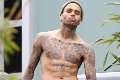 chris brown chest bolsa