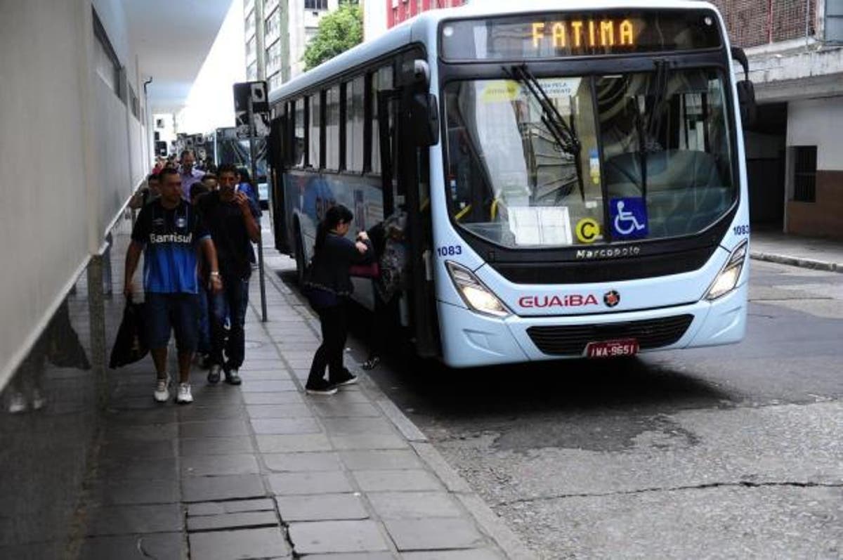 Usuarios Queixam Se De Poucos Horarios E Superlotacao Nos Onibus Rumo A Capital Noticias