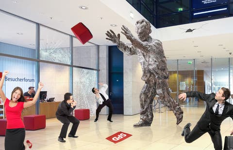 Der Postillon Willy Brandt Statue Erwacht Zum Leben Und