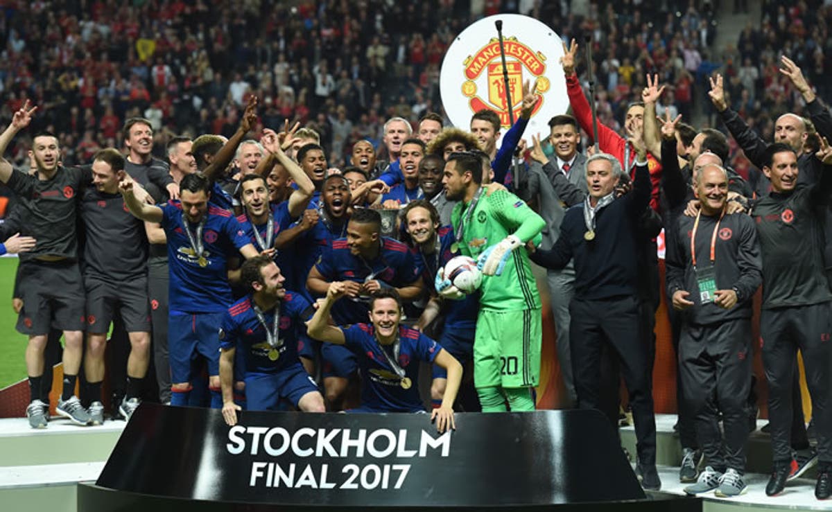 Man Utd Fans Celebrate Triumph After Tragedy Punch Newspapers