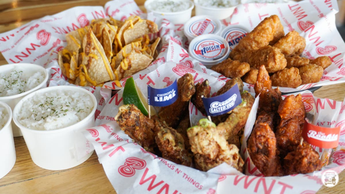 Featured image of post Steps to Prepare Chicken Wings And Things