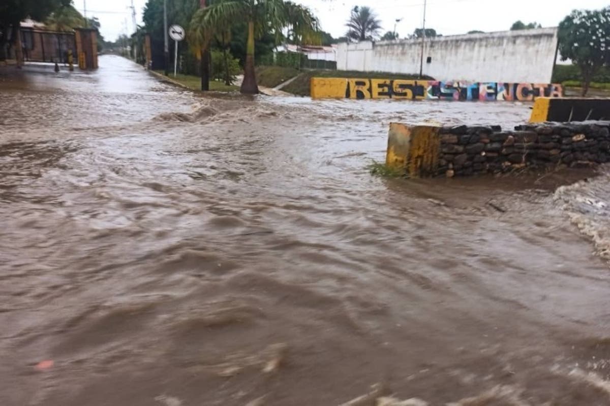 QUÉ SUSTO! Los impactantes videos de las inundaciones en Cabudare tras  fuertes lluvias este #9Jul (los drenajes colapsaron)