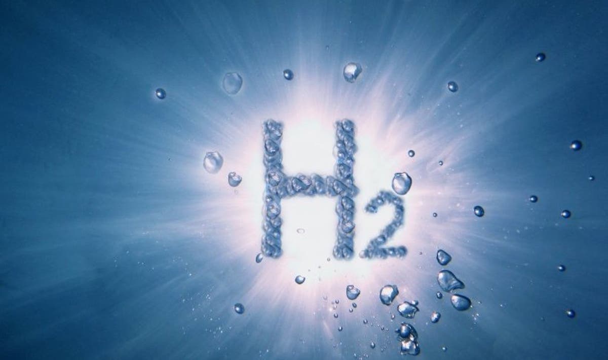 Water Plus Sunshine Equals Green Hydrogen, Say MIT Researchers