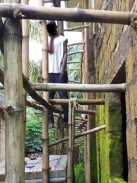 Body of the deceased, Mr. Emmanuel Eze found hanging in an uncompleted building