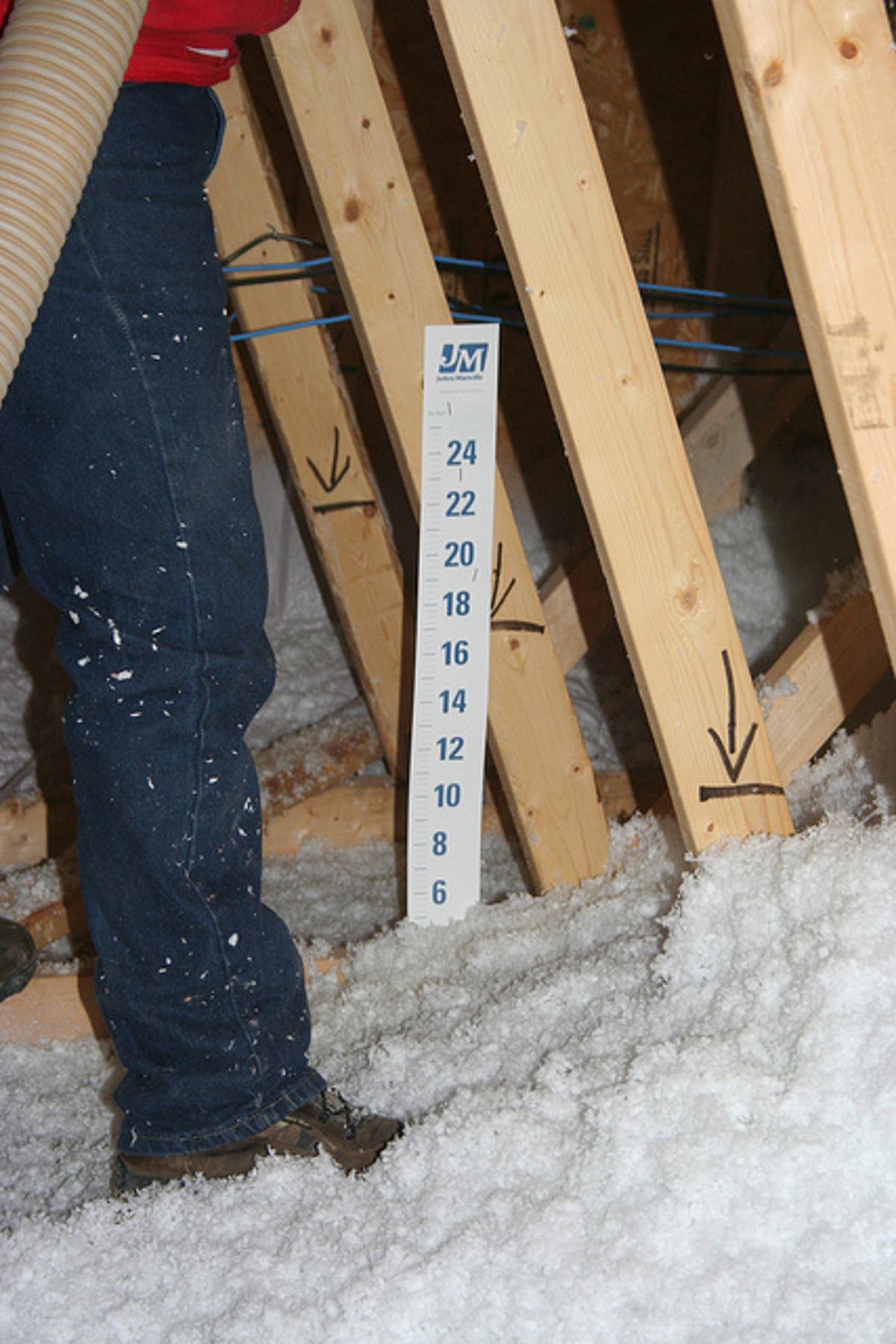 How To Measure Your Attic S Insulation Green Living Ideas