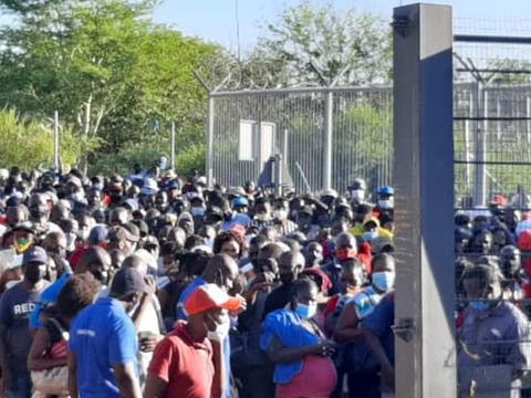 #CloseBeitbridgeBorder