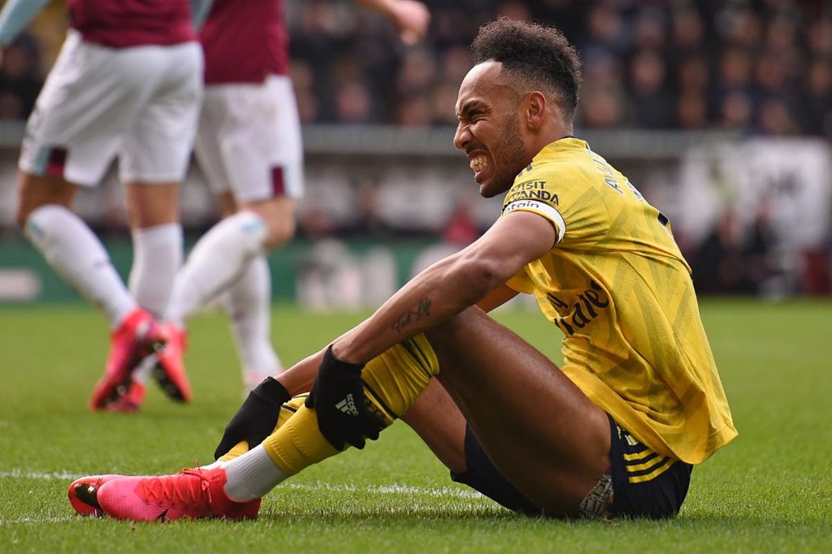Ex Arsenal Striker Urges Arsenal To Ditch Aubameyang For Ings