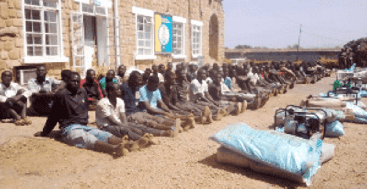 Military arrest 123 hoodlums for vandalising, looting public properties in Jos