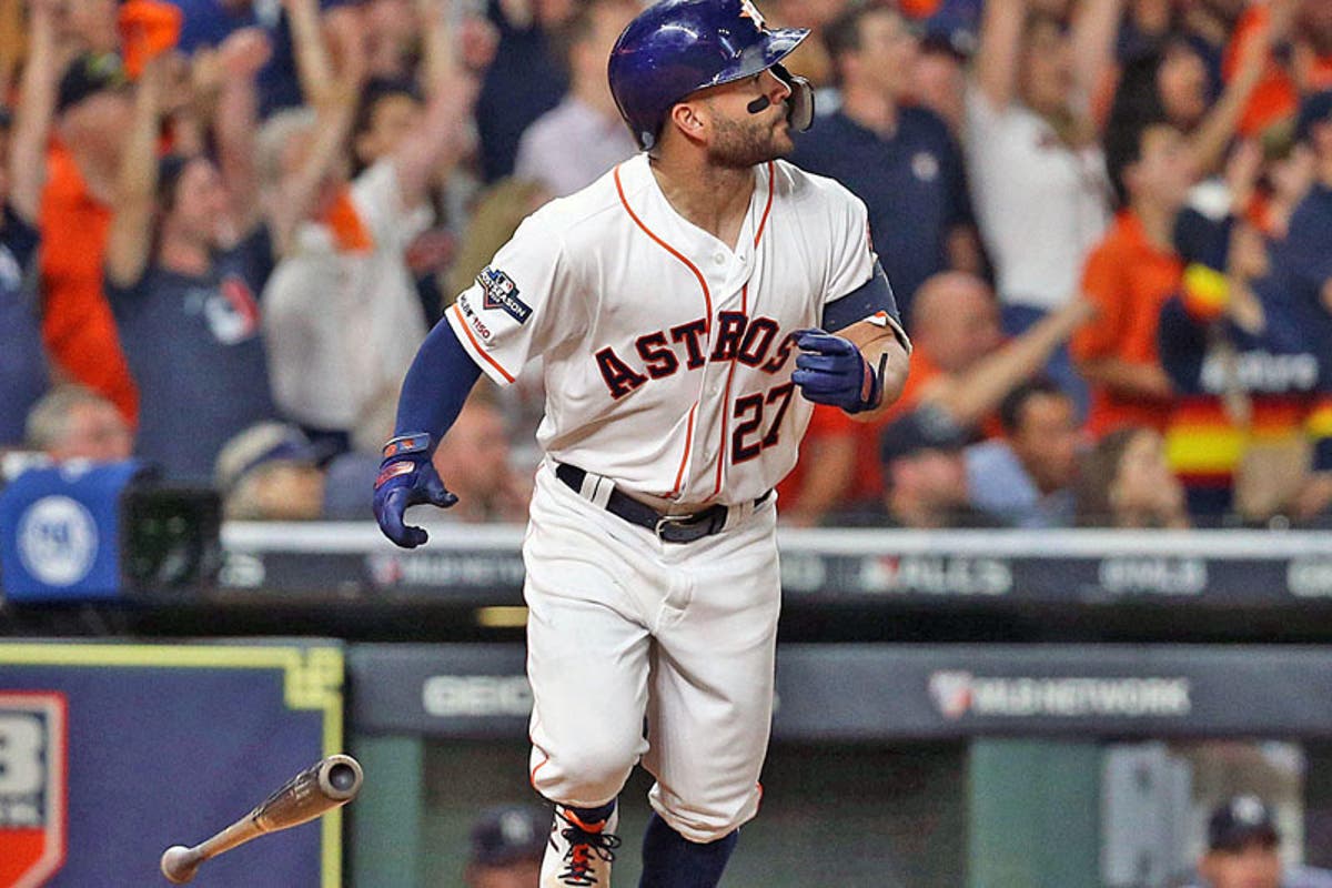 Ya recuperado de COVID, Altuve se reintegra a Astros