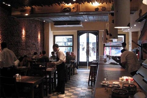 Asaltan Restaurante Y Encierran A Empleados En La Camara Frigorifica