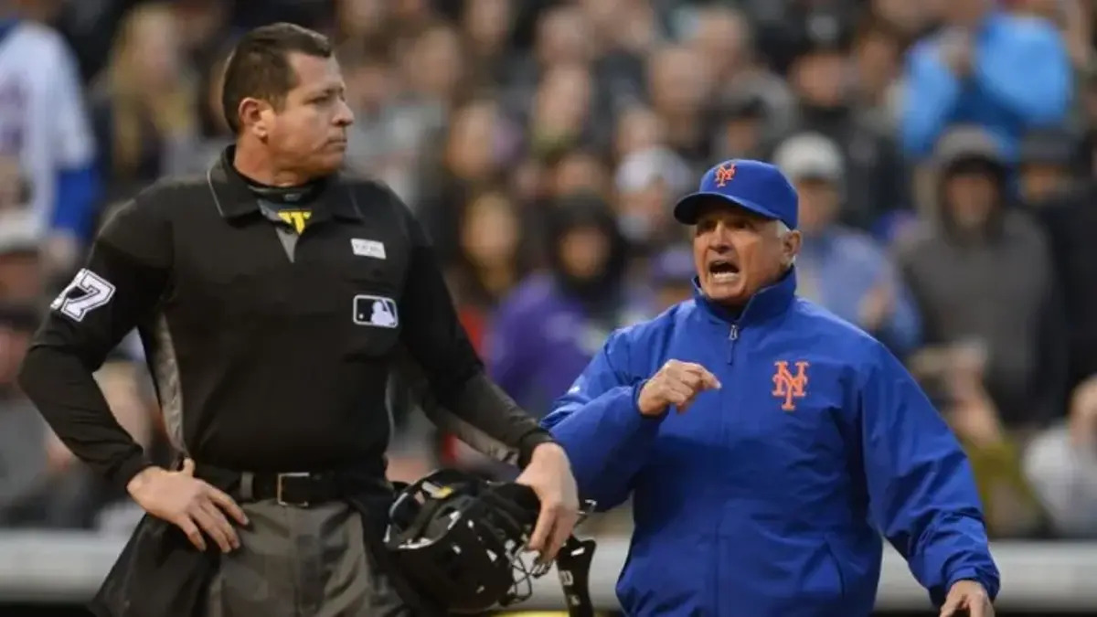 Umpire venezolano Carlos Torres trabajará en el All-Star Game 2022