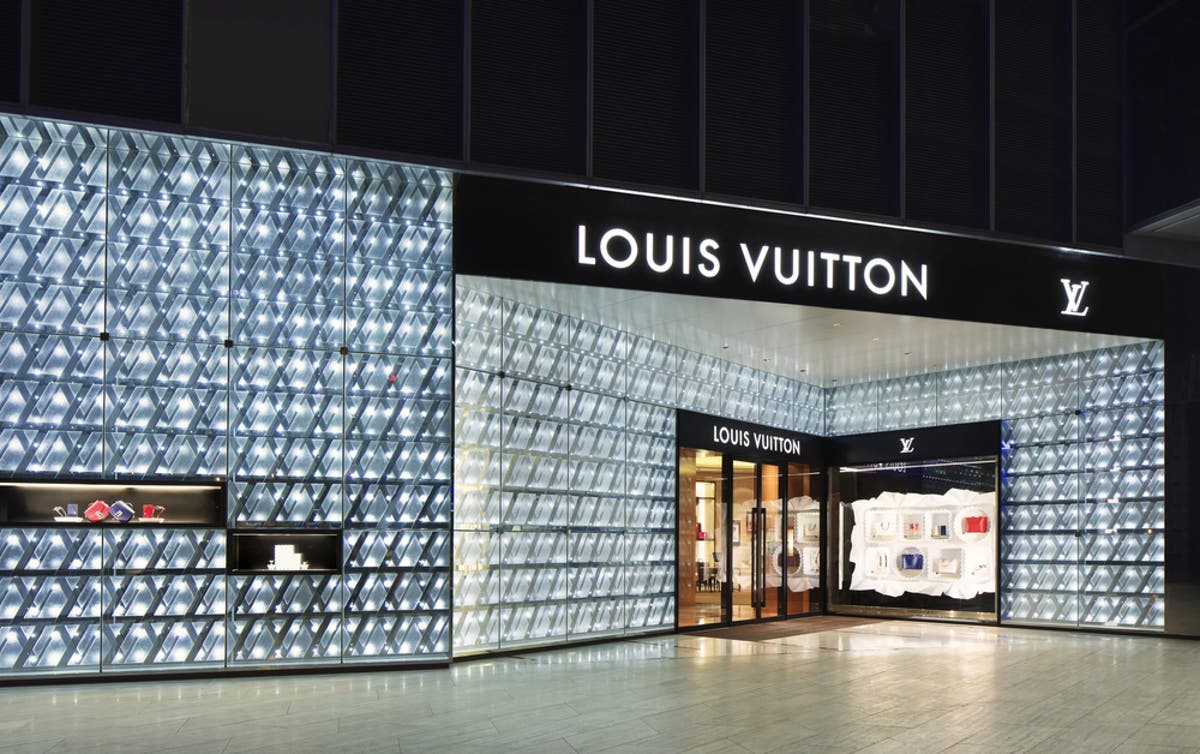 LVMH brings Tap to Pay on iPhone to its U.S. stores – Apple World Today