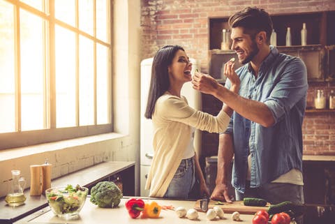 16 Unbelievable Ways To Make A Girl Feel Special And Loved