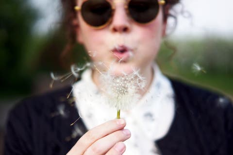 How To Let Go Of The Past And Live Fully In The Present