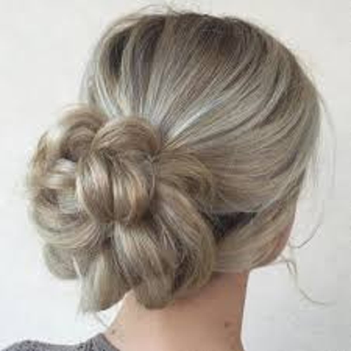 50 Easy Cute Updos For All Types Of Hair The Beginner S