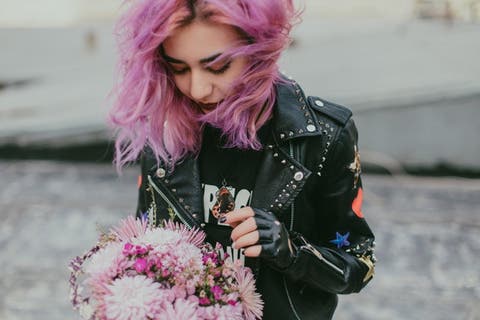 9 Tips To Perfect That Teenage Goth Makeup Look