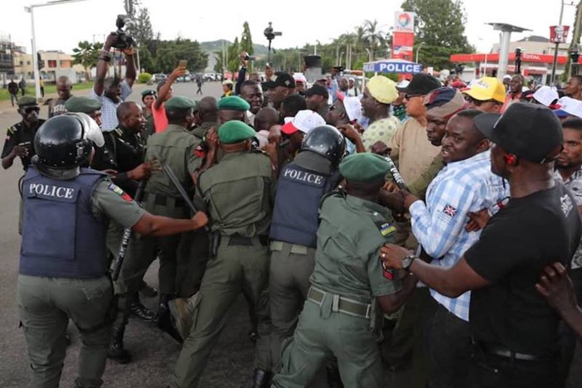 266558de police attack saraki POLICE BRUTALITY AND THE RULE OF LAW - THISDAYLIVE