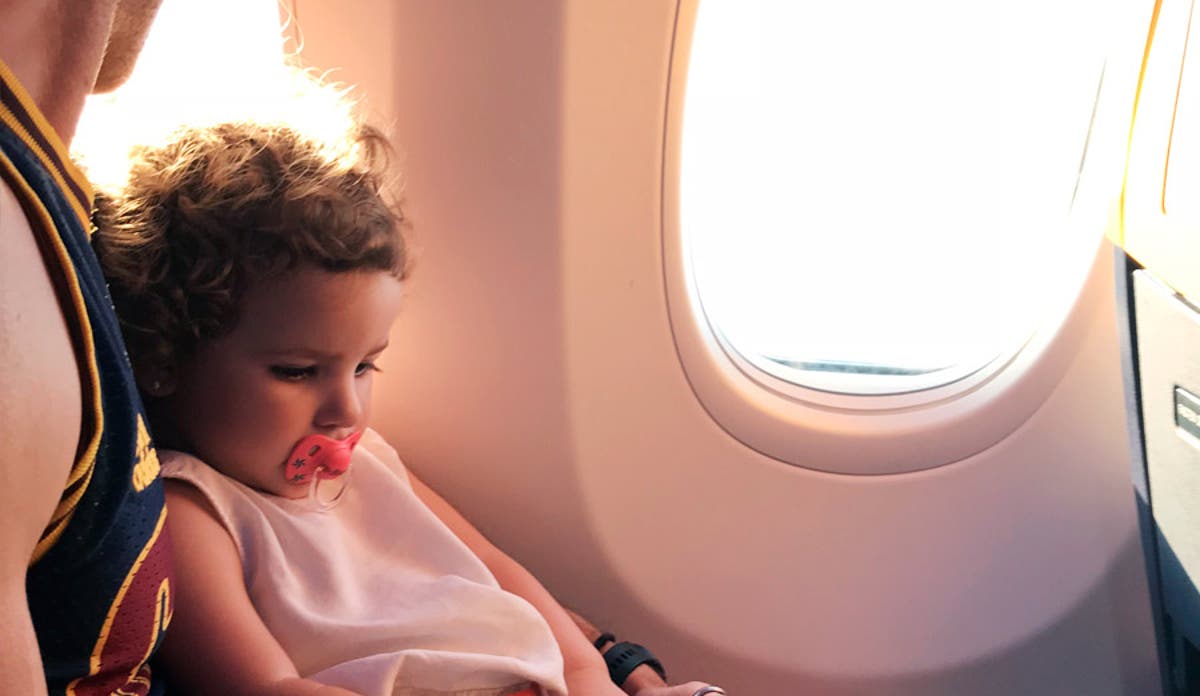 Viajar con bebés en Ryanair, un vuelo perfecto.