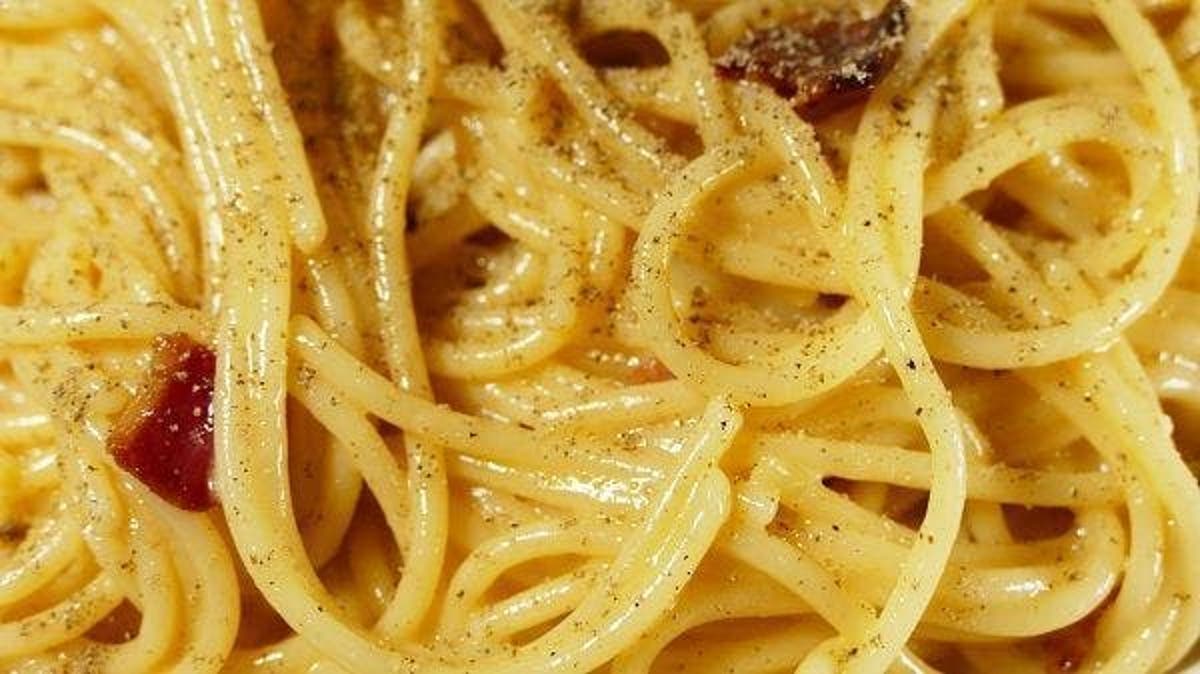 Espaguetis A La Carbonara Receta Auténtica Recetas De Cocina