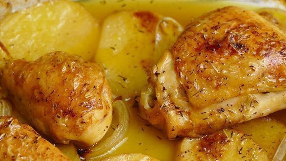 receta de muslos de pollo en salsa con verduras