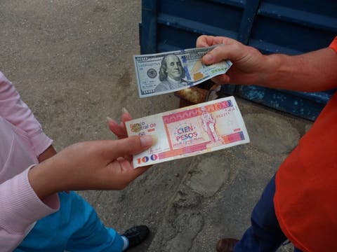 Por Qué Los Cubanos No Quieren Conservar El Cuc Cubanet Cubanos No Quieren Conservar El Cuc Cubanet