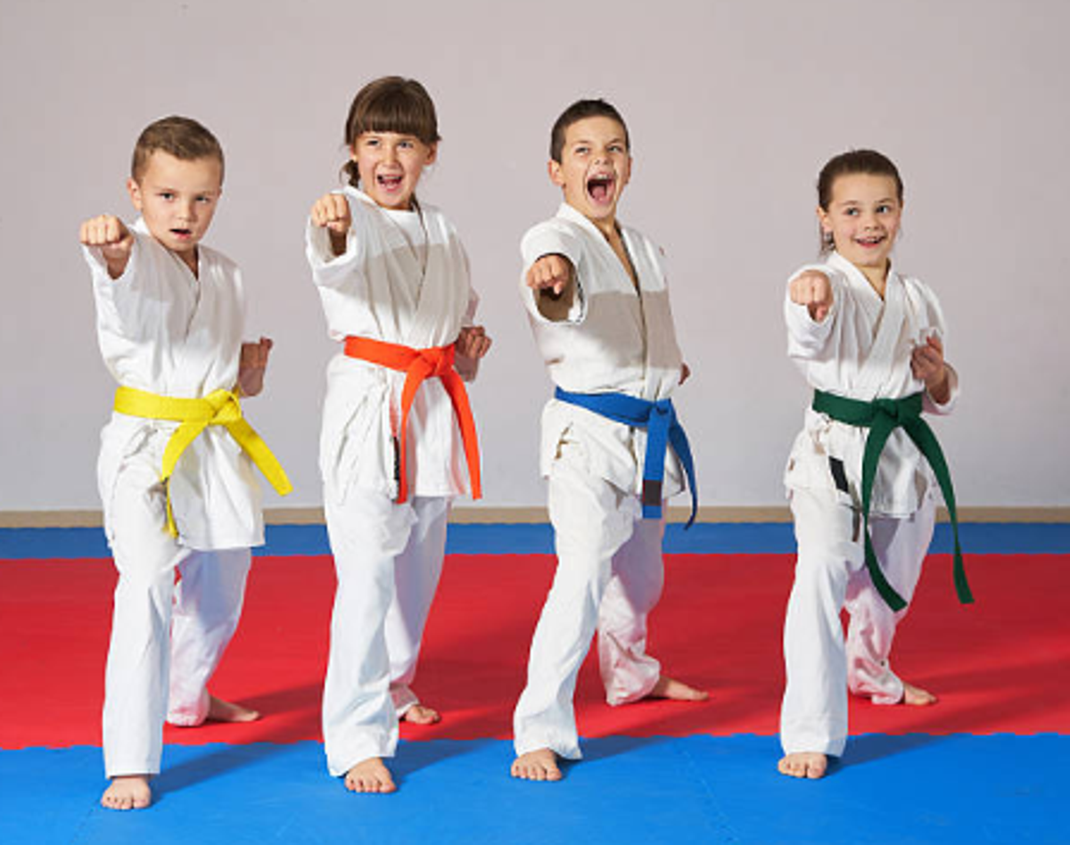 5 beneficios del karate para niños | Karate y Mas