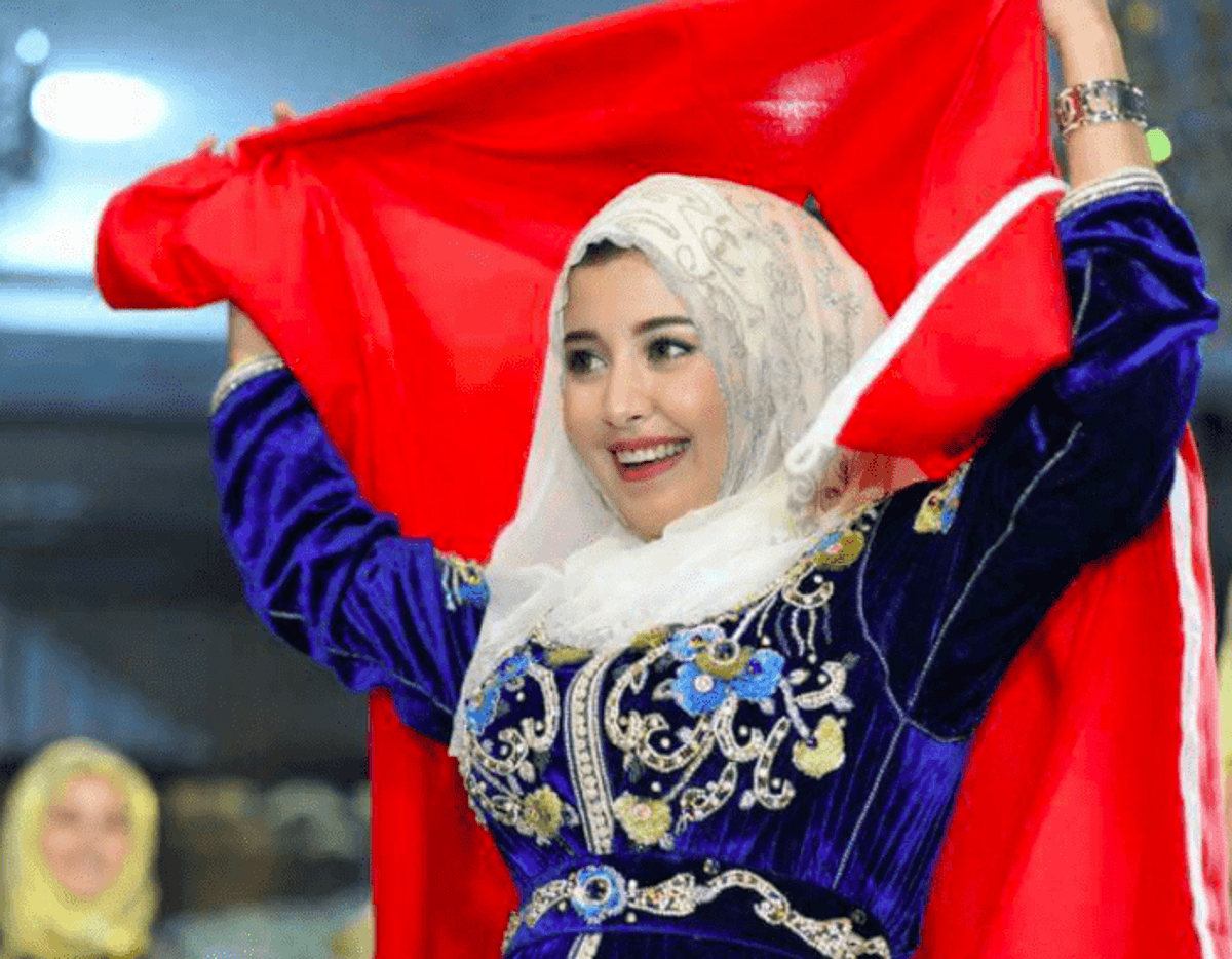 Moroccan Woman Nisrine El Kettani Wins Miss Arab Veil 2018