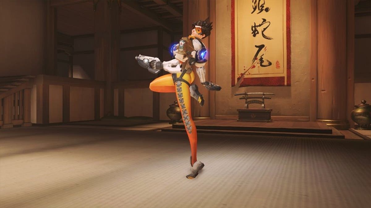 Blizzard revela la nueva pose de Tracer en Overwatch