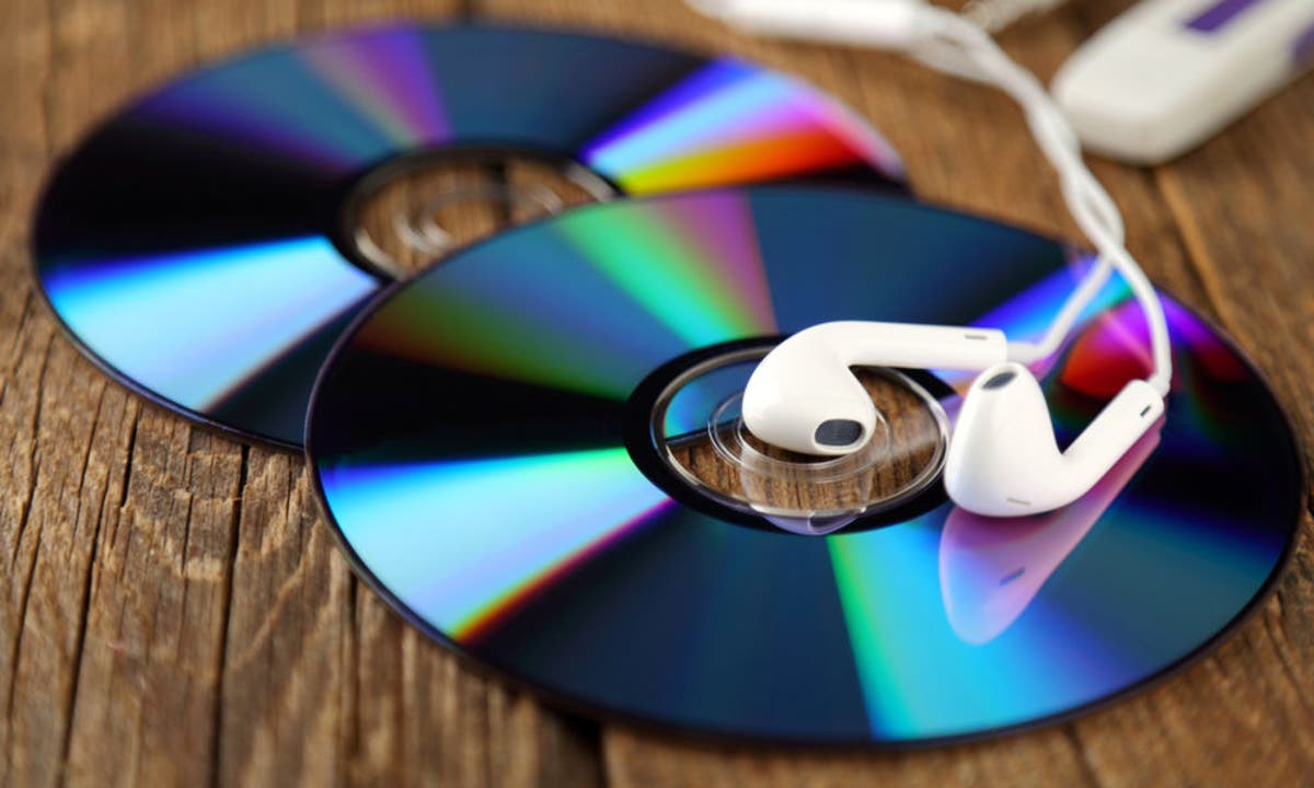 La venta del CD de música cae en picado: el streaming salva a la industria