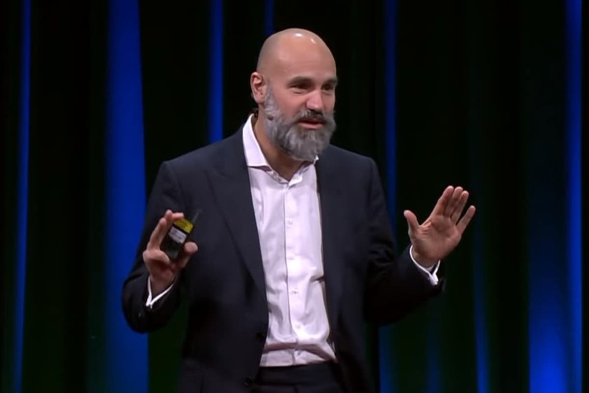 Canonical founder Mark Shuttleworth takes aim at VMware and Red Hat at  OpenStack Summit