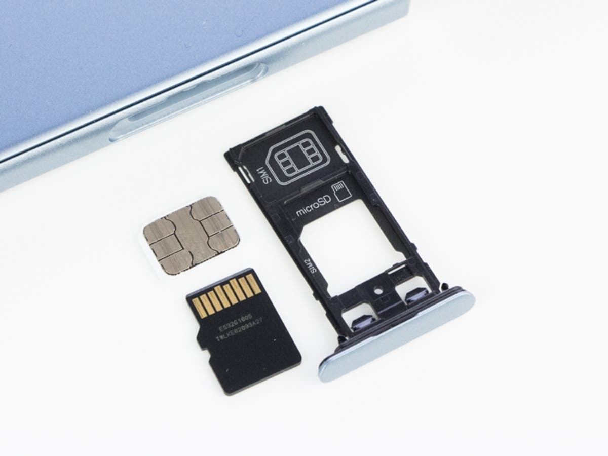 Карта памяти для слота сим карты. Гибридный слот для сим карты и карты памяти. Sony Xperia xa2 лоток сим. SIM 1, SIM 2, MICROSD. Гибридный слот для SIM-карт.